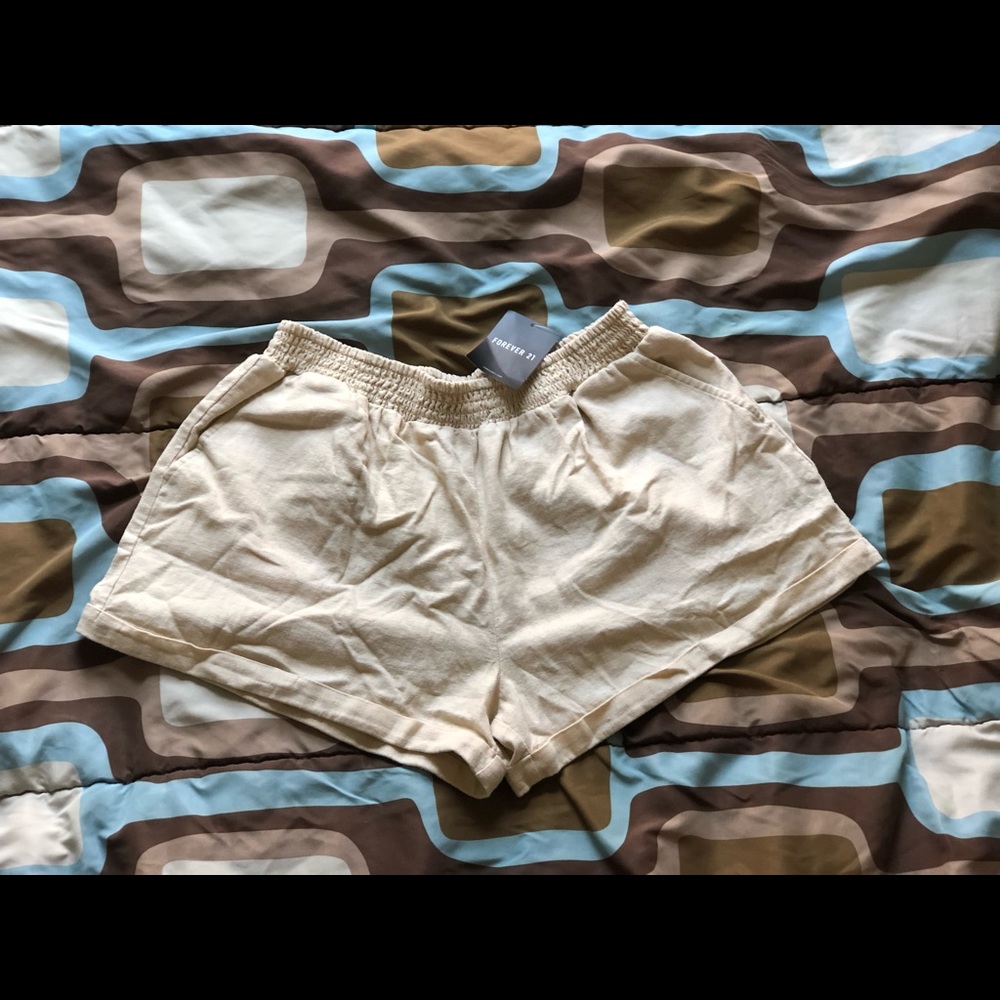 Light Cream Stretchy Shorts